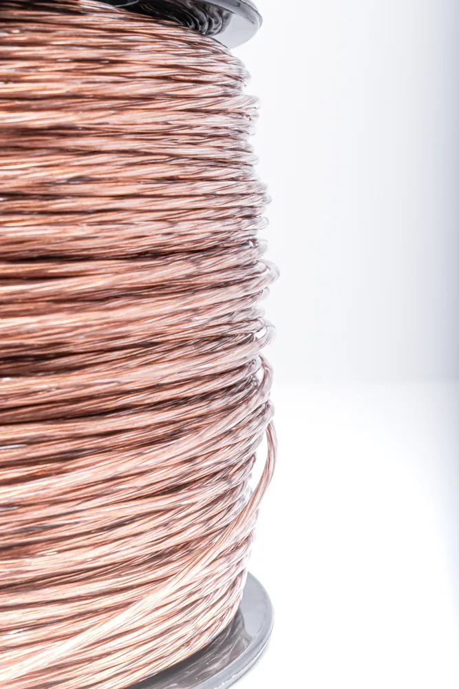 Bobina de cable de 255 mts – Herrajes y colgaderas M&M Box